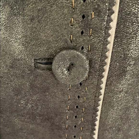 Pamela McCoy Leather Bronze Trench Coat - Picture 11 of 13